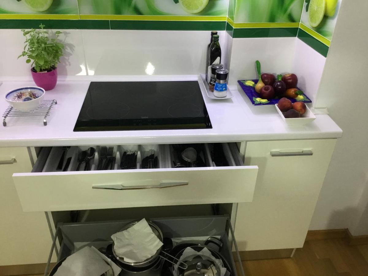 White Dream Suites Iasi Bagian luar foto