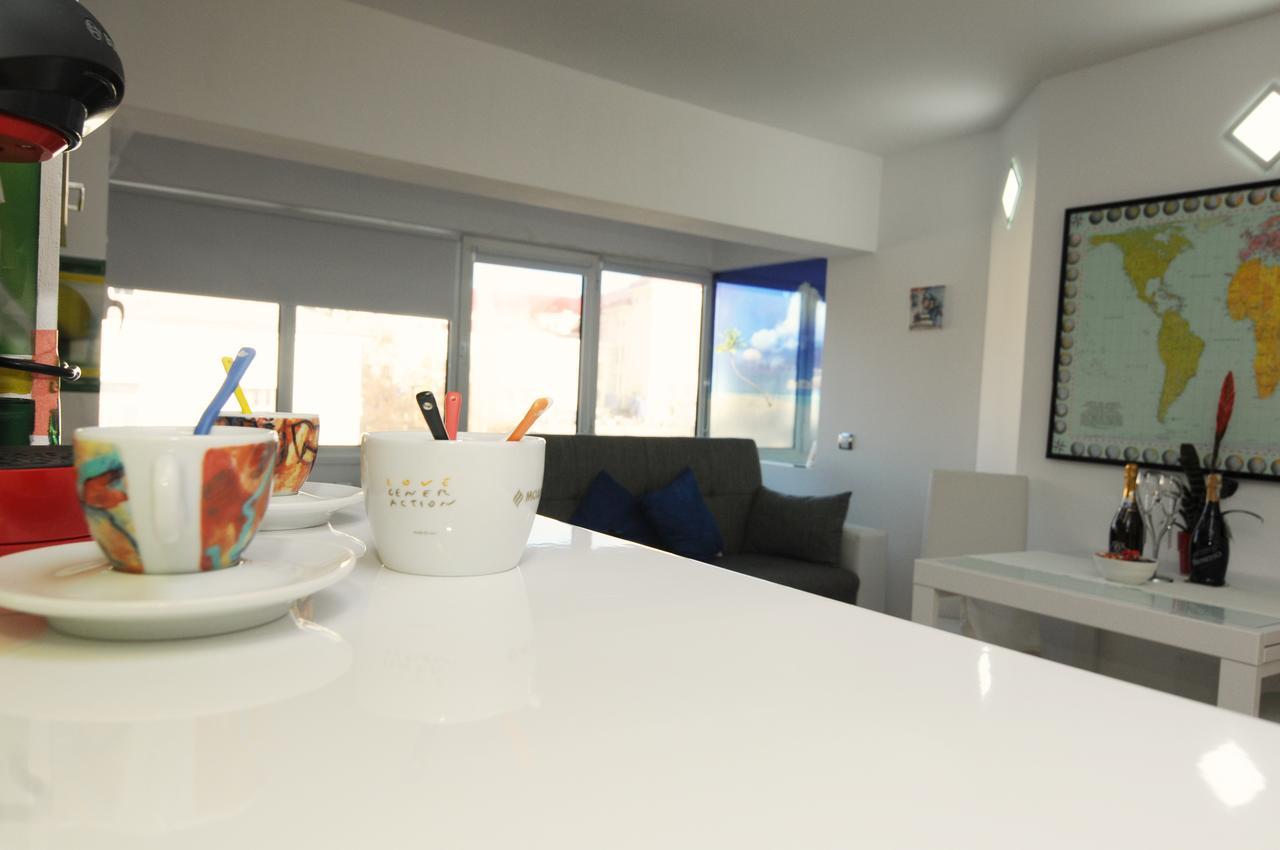 White Dream Suites Iasi Bagian luar foto