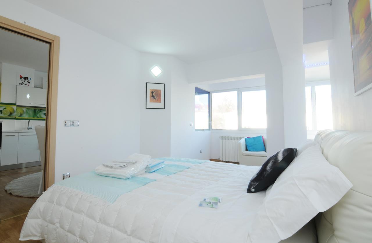 White Dream Suites Iasi Bagian luar foto