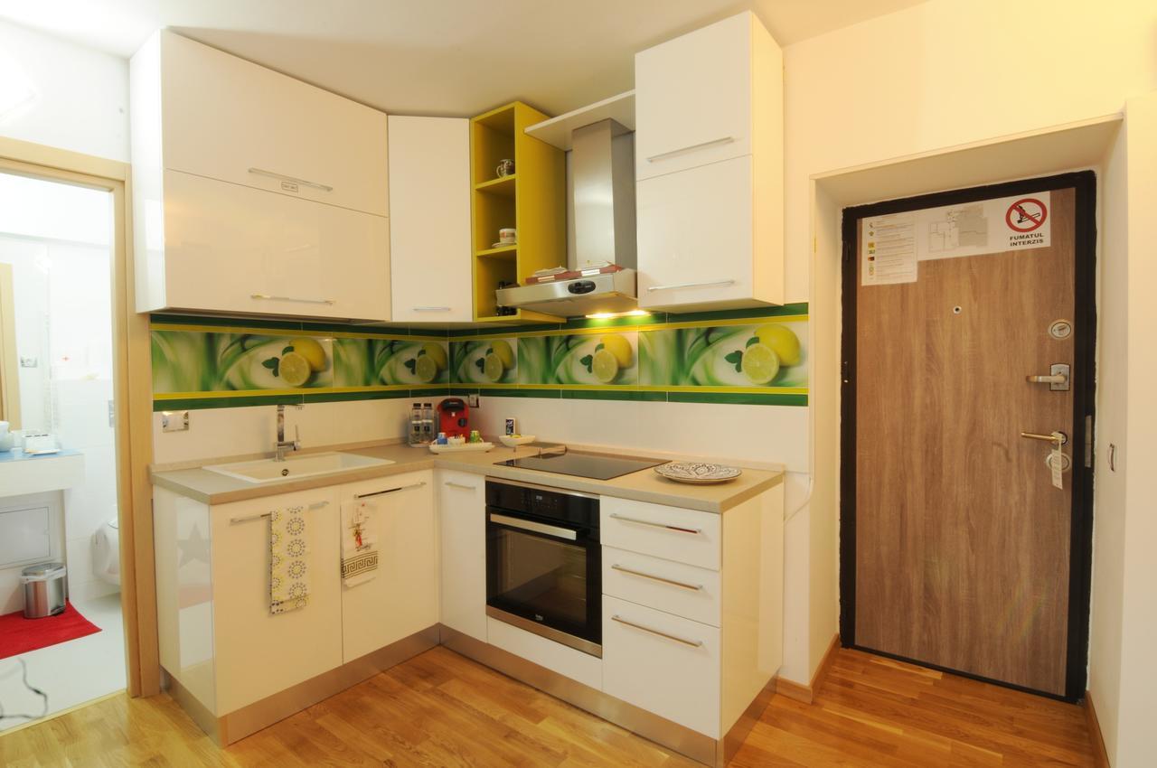 White Dream Suites Iasi Bagian luar foto