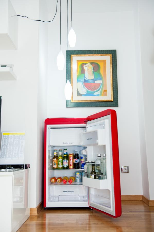 White Dream Suites Iasi Bagian luar foto